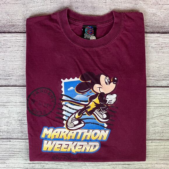 Vintage 2004 Mickey Mouse Marathon Weekend Disney T-shirt - Picture 1 of 8